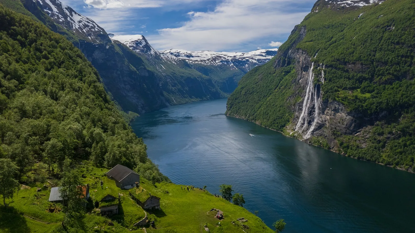 Les fjords de Sunnmøre et le Geirangerfjord