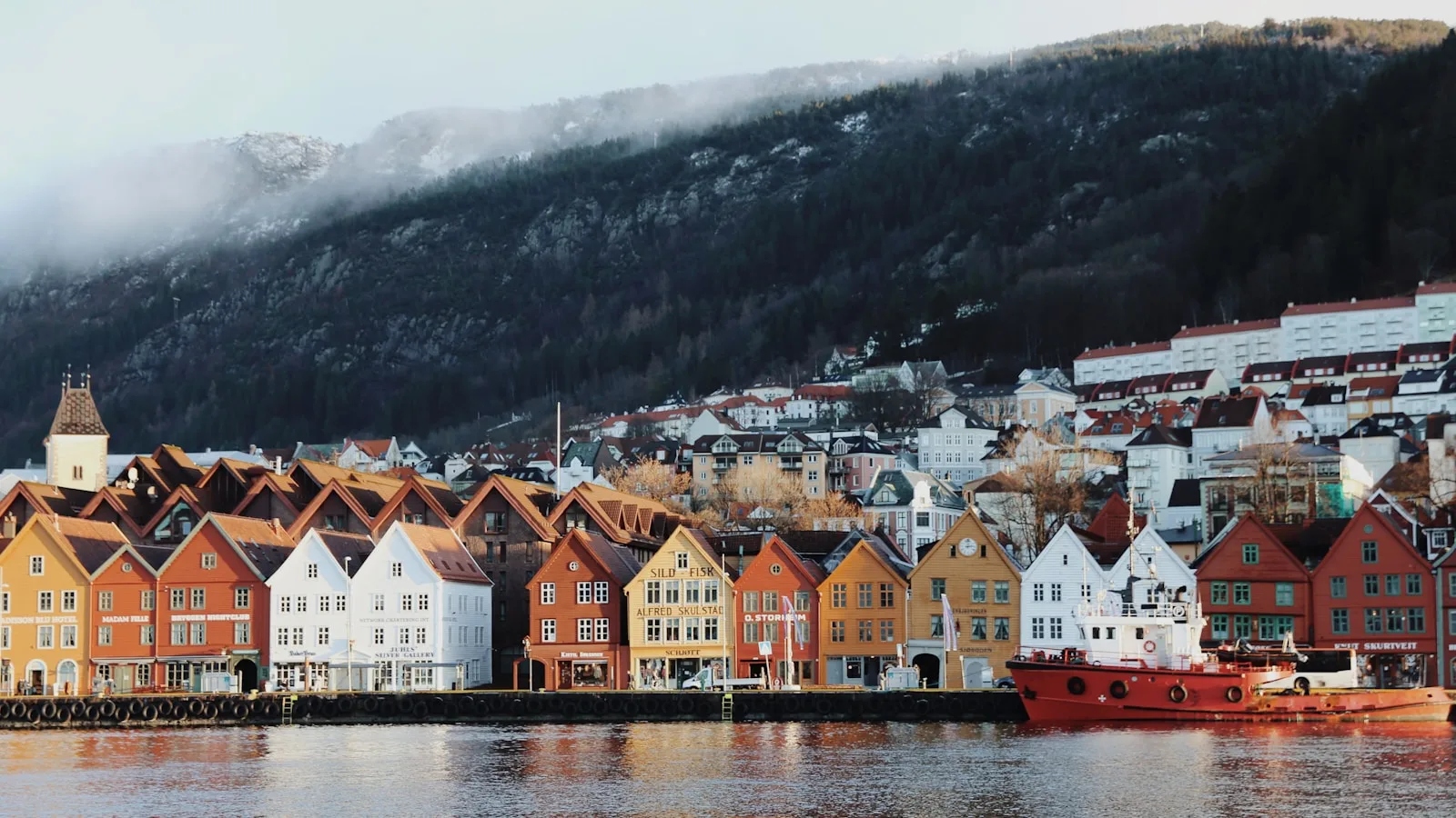 ️ Bryggen : le cœur historique de Bergen